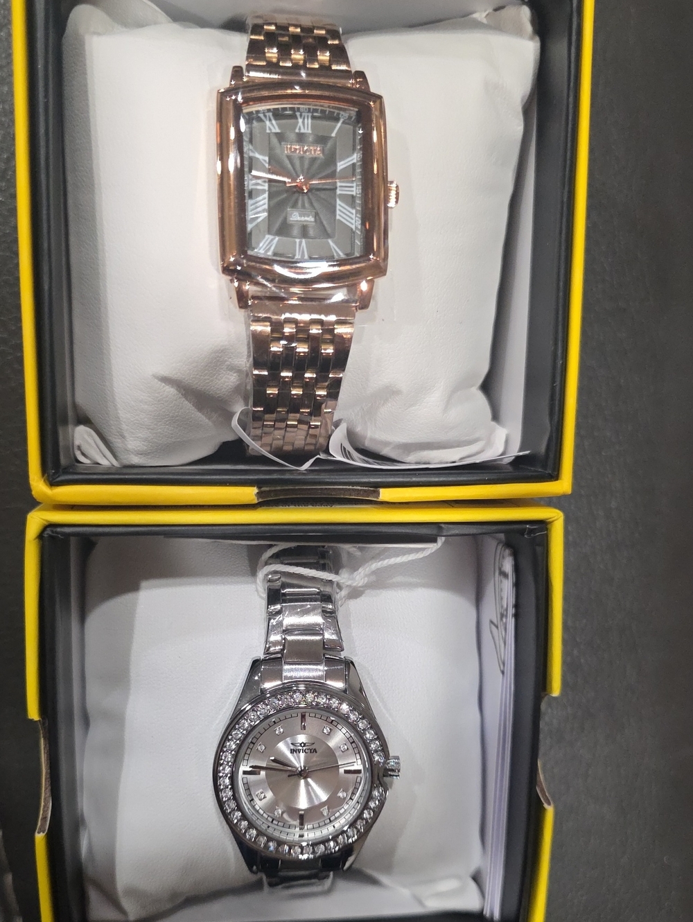 722.  Pair Of Women's Invicta Watches